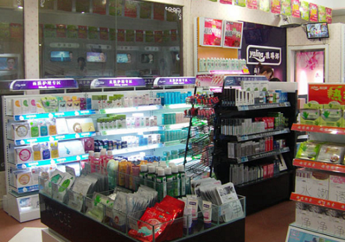 不起眼却赚钱，乡镇美妆店市场广阔