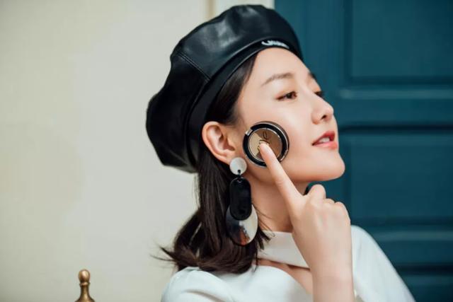 “令妃娘娘”刘晓晔驾到！MeMeMe Pro用颜值和实力俘获新一代消费者