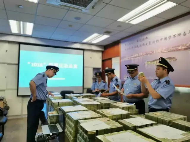 落实“四个最严” 要求，两家化妆品企业受到严惩